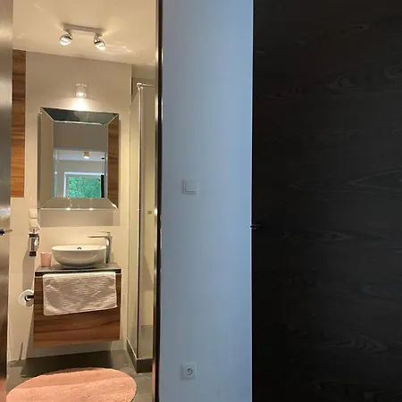 Apartment Zielono Za Oknem Z Duzym Balkonem Zoppot